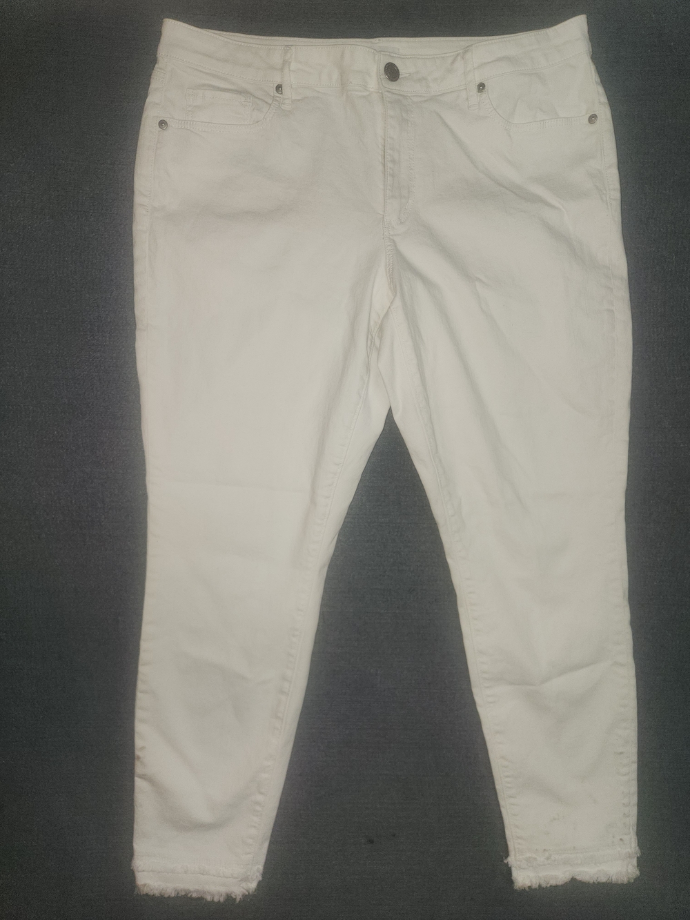 LOFT White Slim Straight Jeans #340